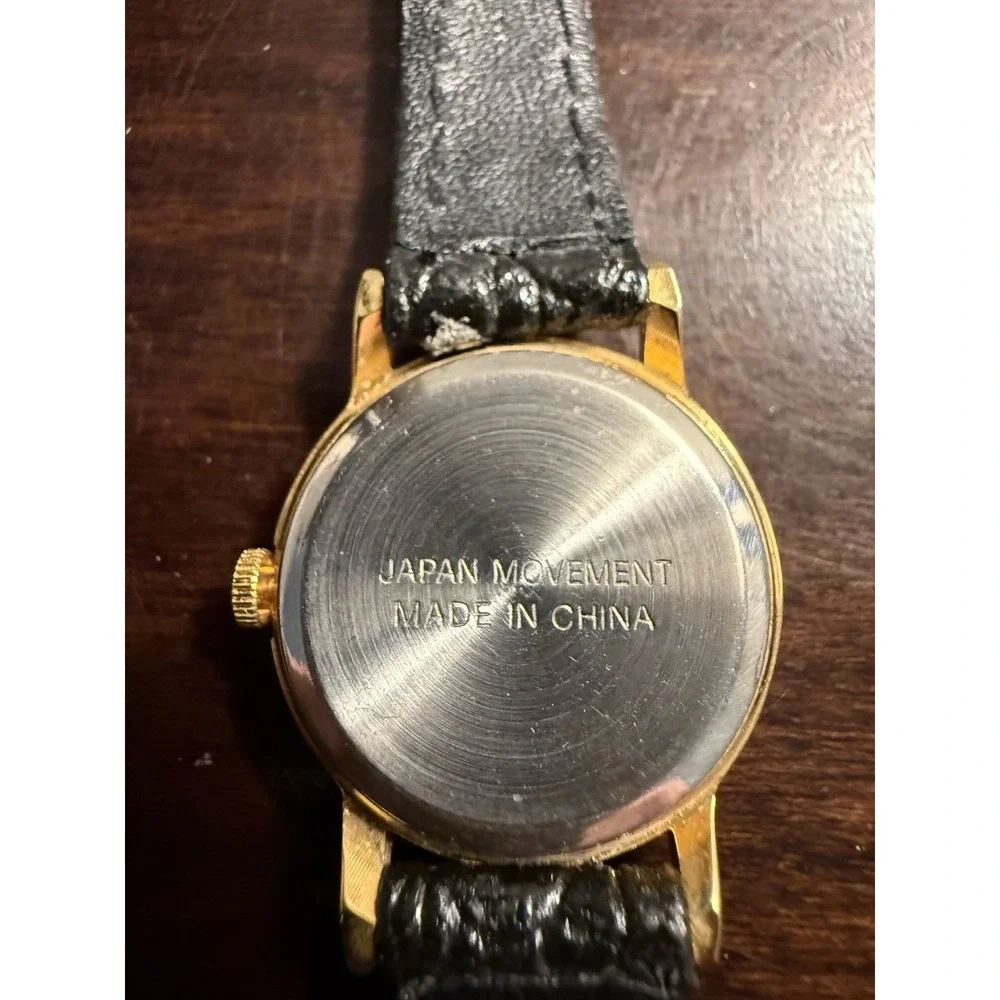 Disney Watch Mickey Mouse Pointing To The Time Vintage Black Leather Band